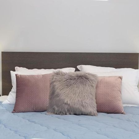 Apartment Near Republic Square Ереван Екстериор снимка